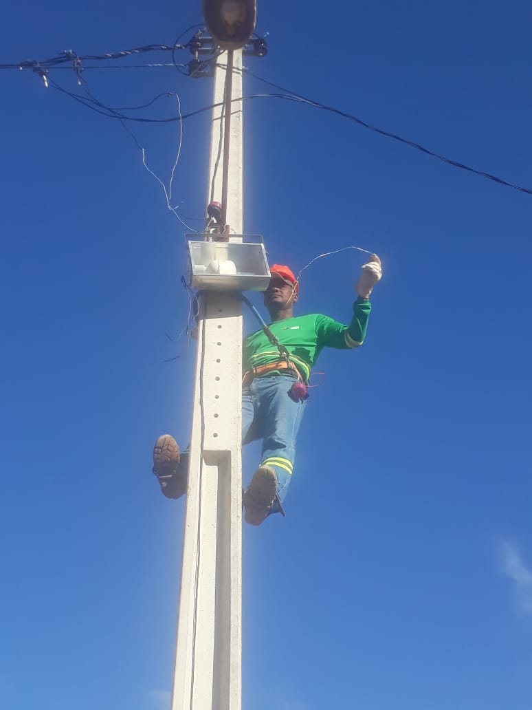Mais iluminação pública na Comunidade de Serra Solta