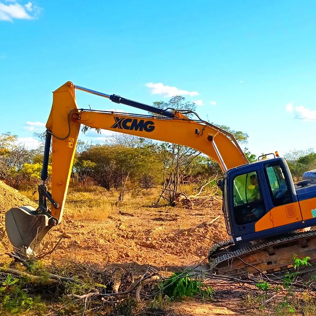 A equipe de Obras do município continua trabalhando em ritmo acelerado!✅