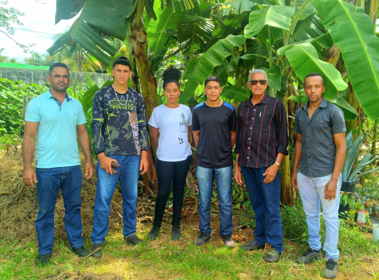 Secretaria Municipal de Meio Ambiente, em parceria com o Instituto Federal Baiano, recebeu nesta semana discentes dos cursos de Agricultura e Agroecologia.